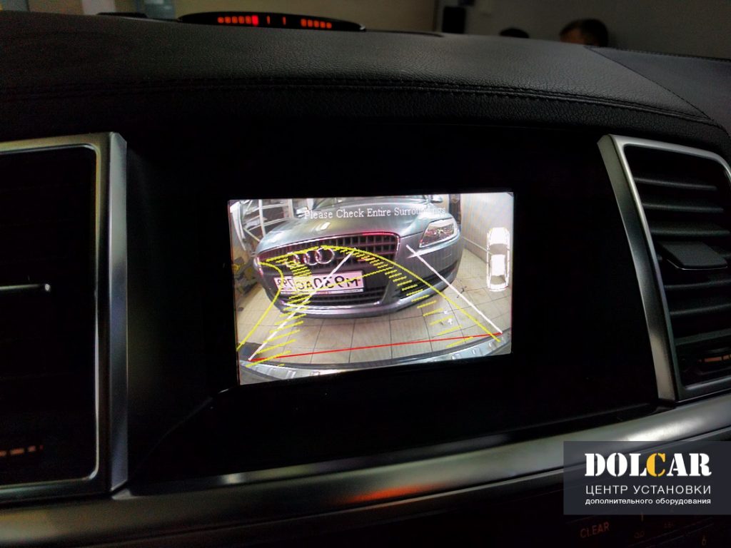Установка камеры заднего вида в Mercedes-Benz GL x166 Audio 20